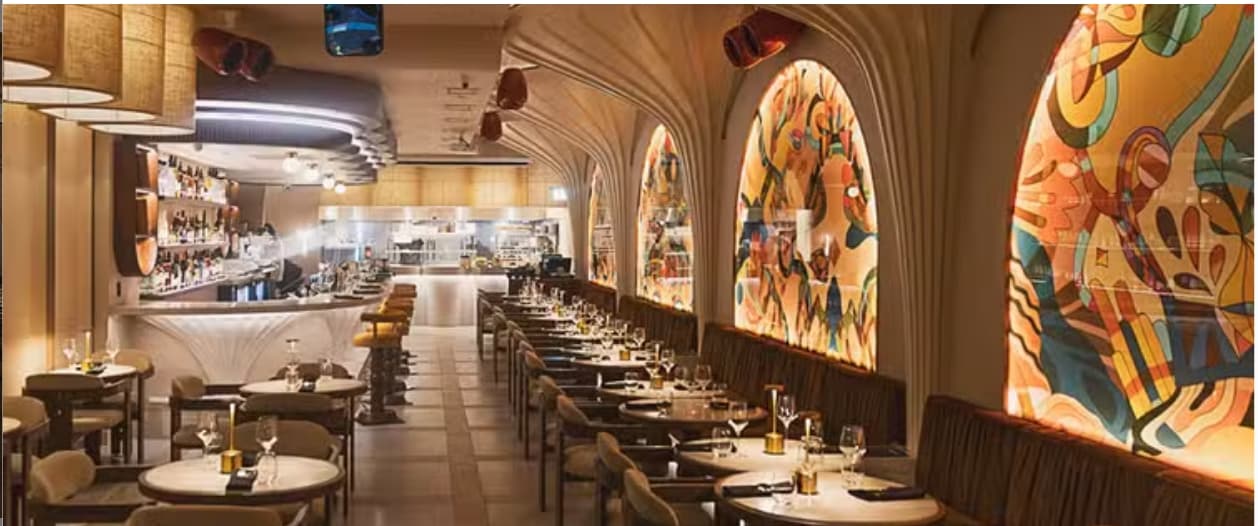 Cococina restaurant dining room